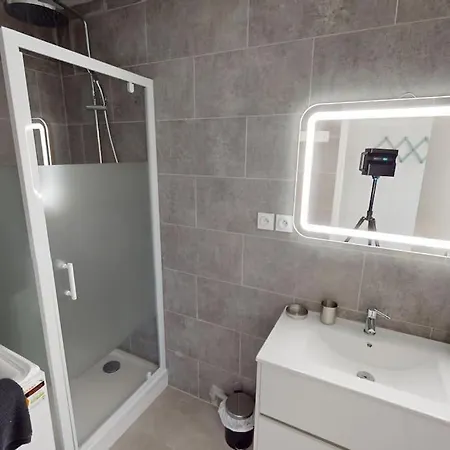 Apartament 4eme Etage - Augustin Normand - *